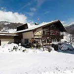 Schi- Und Wanderhotel Berghof 4*