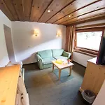 Schi- Und Wanderhotel Berghof 4*