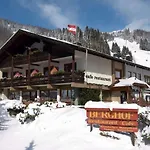Schi- Und Wanderhotel Berghof