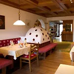 Schi- Und Wanderhotel Berghof Bad Kleinkirchheim