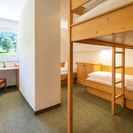 Schi- Und Wanderhotel Berghof Otel Bad Kleinkirchheim