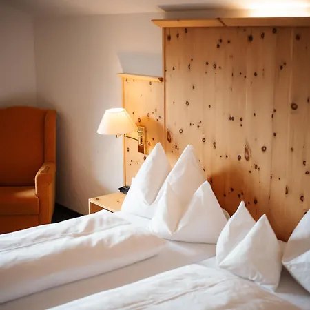 Schi- Und Wanderhotel Berghof 4*