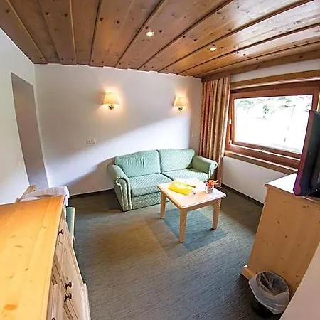 Schi- Und Wanderhotel Berghof 4*