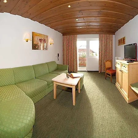 Schi- Und Wanderhotel Berghof 4* Bad Kleinkirchheim