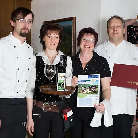 Schi- Und Wanderhotel Berghof Hotel