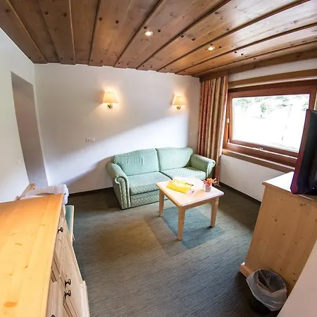 Schi- Und Wanderhotel Berghof 4*
