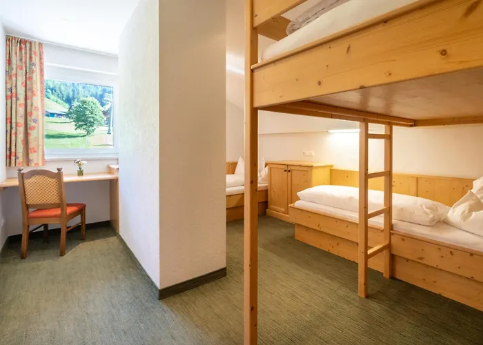 Schi- Und Wanderhotel Berghof Hotel Bad Kleinkirchheim