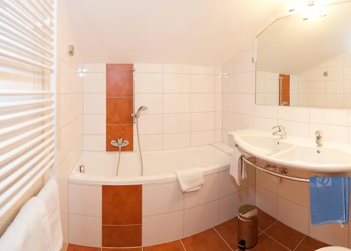 Schi- Und Wanderhotel Berghof Hotel Bad Kleinkirchheim